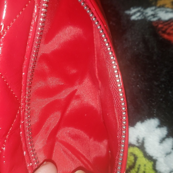 Excellent looking patent leath...Brighton joy merry peace jingle bag - Picture 2 of 4